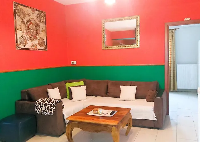 Stamyra House *